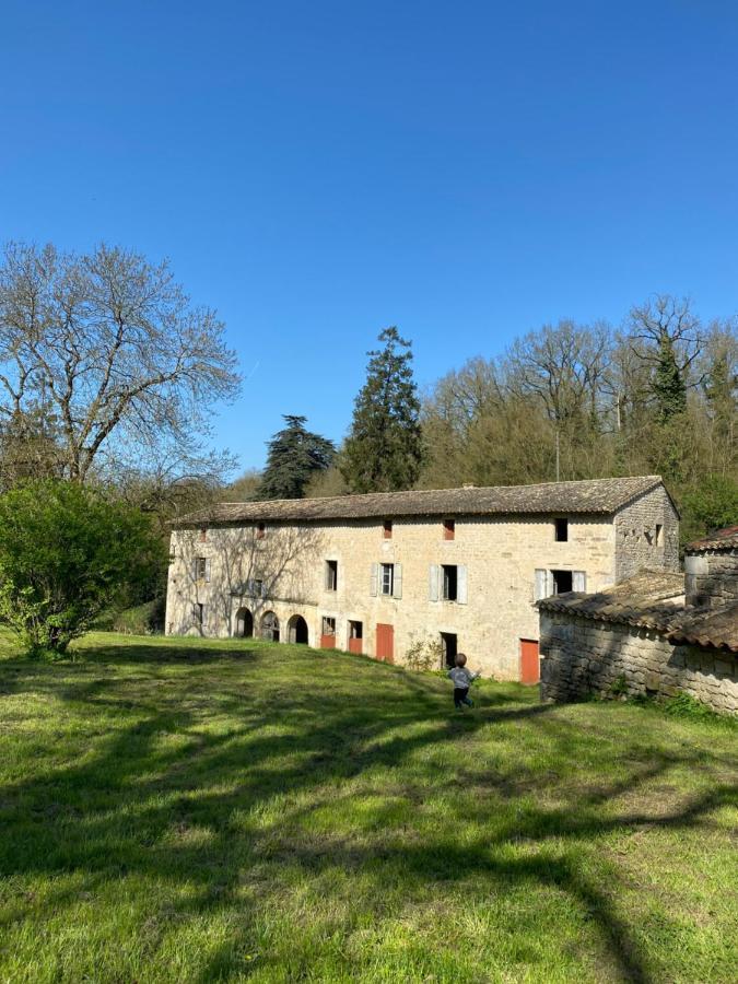 Chateau Des Loups - Les Cypres Echire Zewnętrze zdjęcie